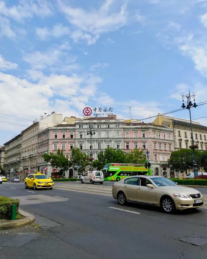 Ground Floor Studio Apartment Budapest